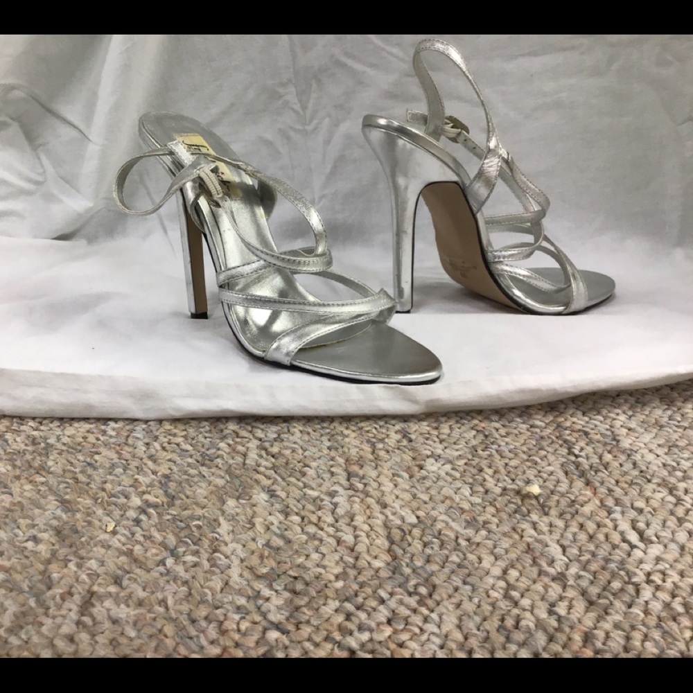 High heel sandals